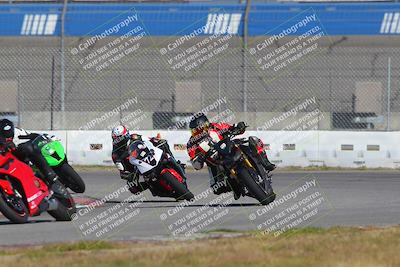 media/Nov-26-2022-Fastrack Riders (Sat) [[b001e85eef]]/Level 2/Session 3 Outside Turn 9/